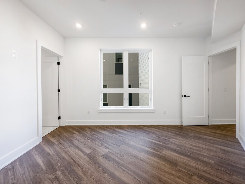 More Photos Of 1723 Ridge Ave, Philadelphia Apartments For Sale