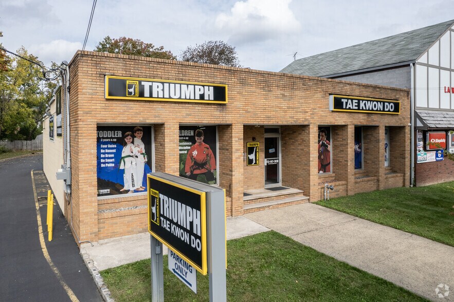 More Photos Of 241 W Union Ave, Bound Brook General Retail For Sale