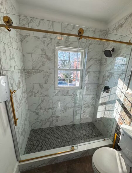 More Photos Of 1019 Berryville Ave, Winchester Storefront Retail Residential For Sale