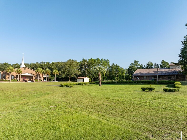 More Photos Of 5056 FL-47, Lake City Specialty For Sale