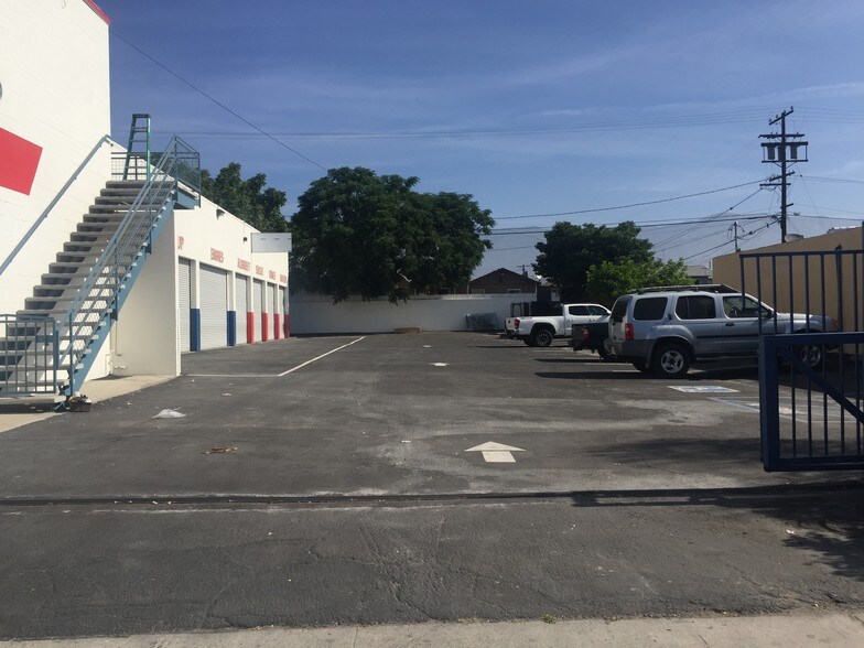 More Photos Of 164 W Highland Ave, San Bernardino Auto Repair For Lease