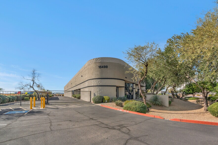 Primary Photo Of 15490 N 83rd Way, Scottsdale Warehouse For Lease