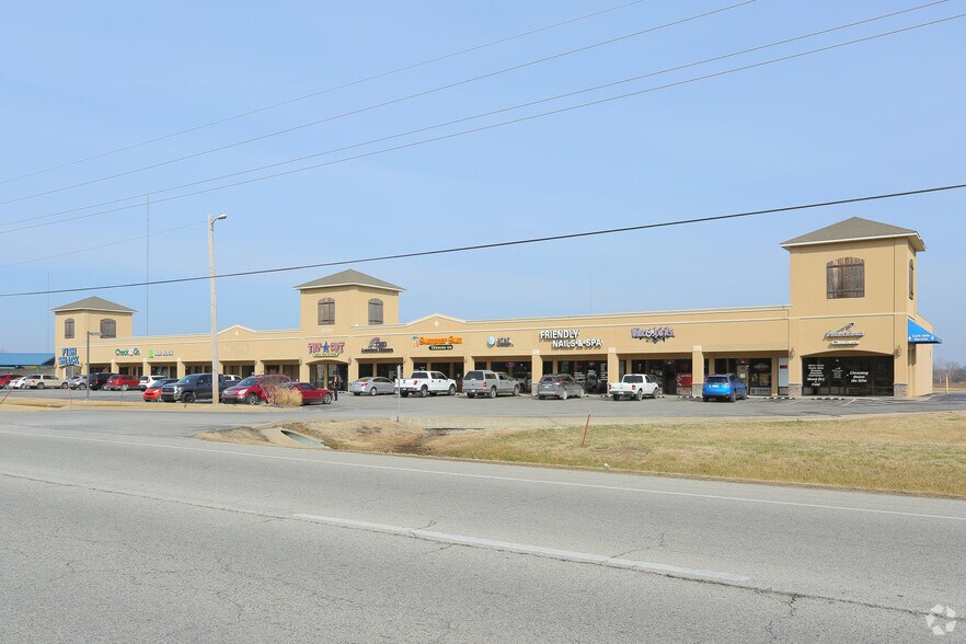 Primary Photo Of 11319 S Hwy 51, Coweta General Retail For Lease