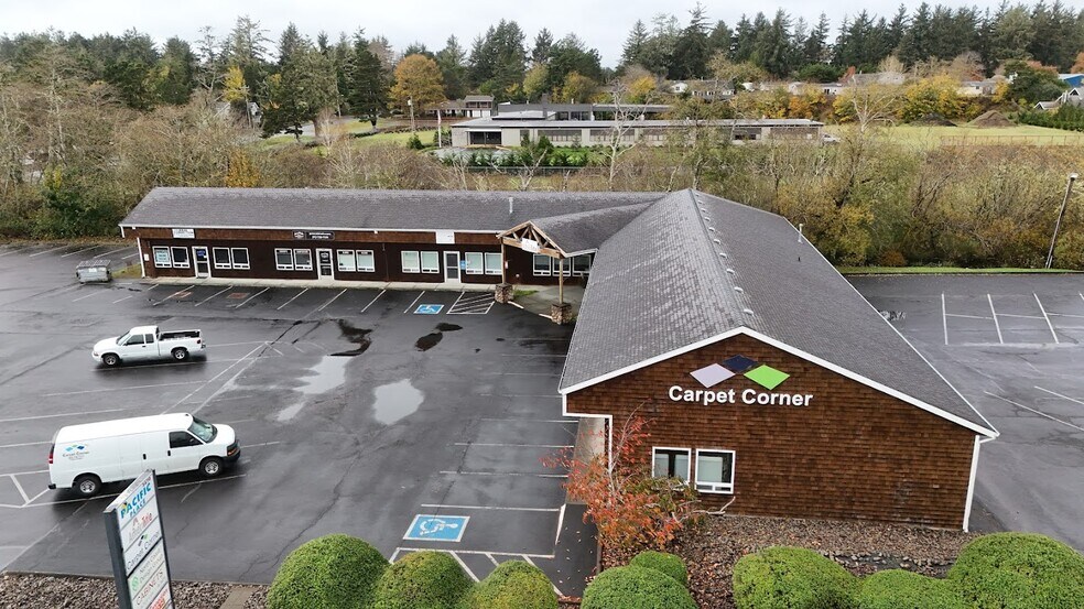 More Photos Of 3470 Highway 101 N, Gearhart General Retail For Sale