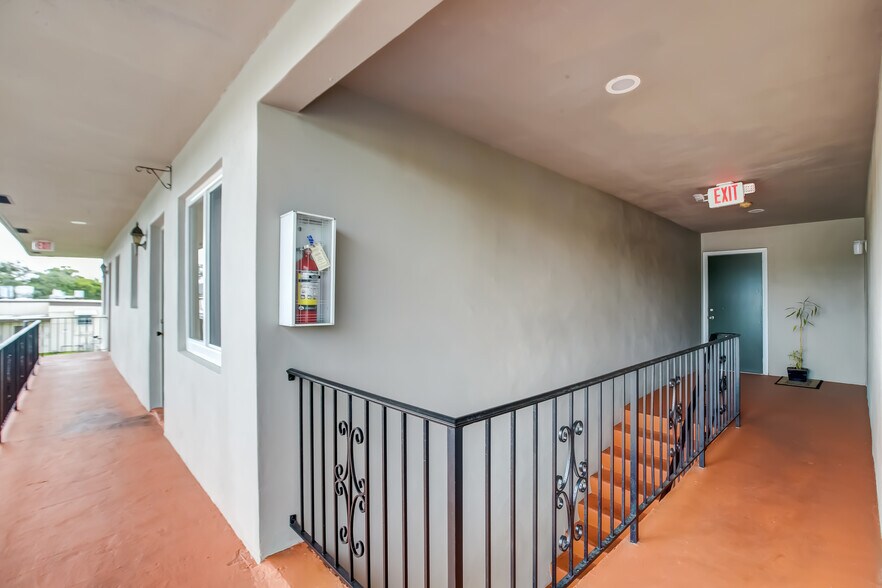 More Photos Of 4850 SW 26th Ave, Fort Lauderdale Apartments For Sale