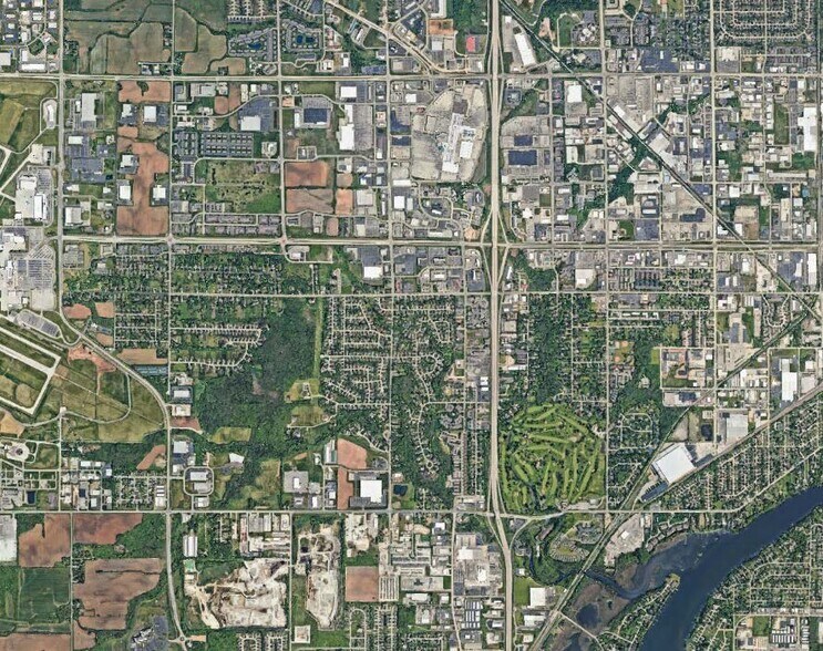 More Photos Of 4706 New Horizons Blvd, Appleton Medical For Sale