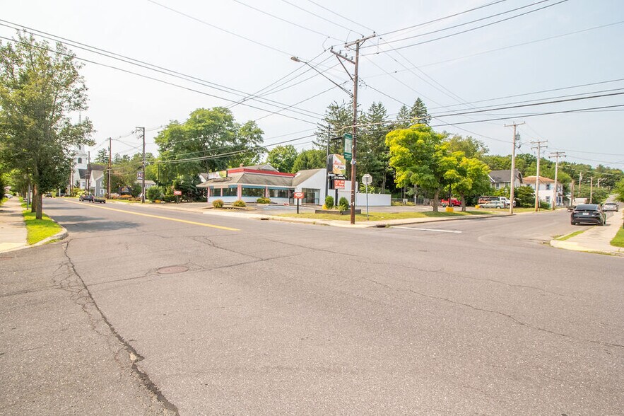 More Photos Of 127 S Main St, Ellenville Fast Food For Sale