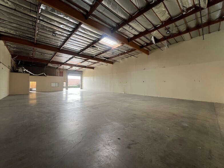More Photos Of 4455-4487 Rowland Ave, El Monte Warehouse For Lease
