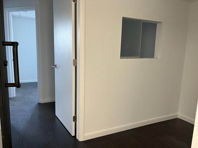 More Photos Of 700 SW 17th Ave, Miami Unknown For Lease