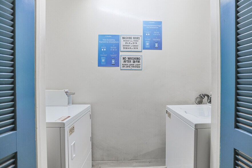 More Photos Of 142 S Wetherly Dr, Los Angeles Apartments For Sale