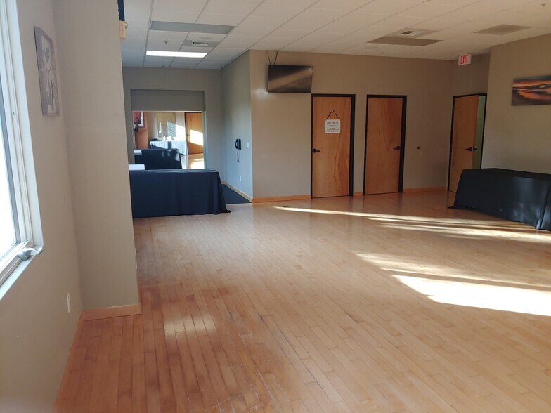 More Photos Of 19 Upper Ragsdale Dr, Monterey Office For Lease