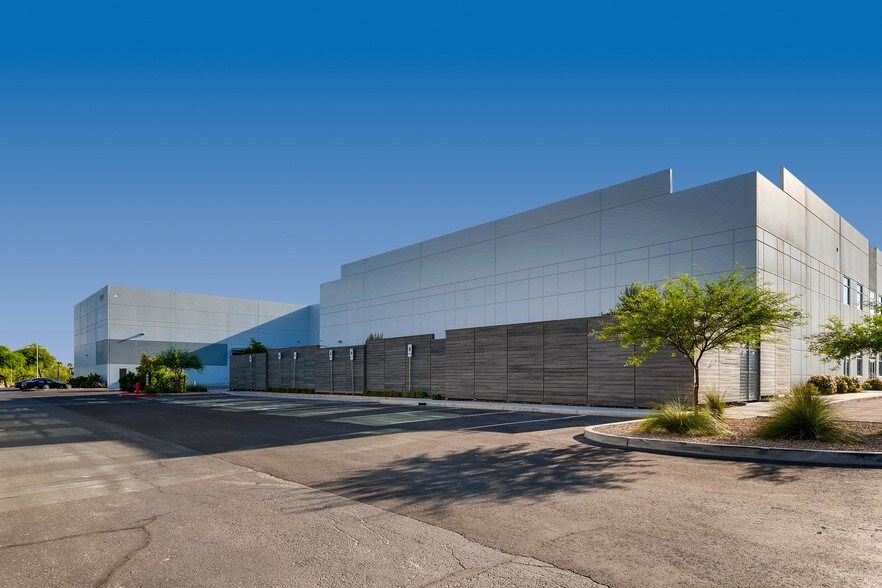 More Photos Of 5810 S Eastern Ave, Las Vegas Office For Sale
