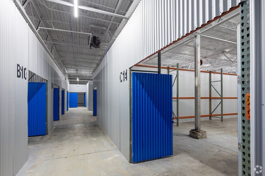 More Photos Of 724 Caledonia Rd, Toronto Warehouse For Lease