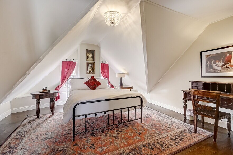 More Photos Of 404 S Ridgewood Ave, Daytona Beach Apartments For Sale