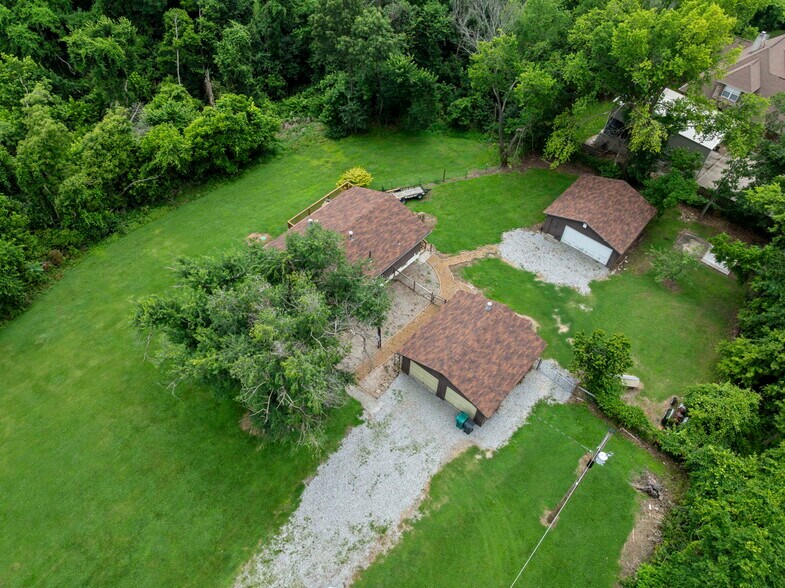 More Photos Of 1810 Little Flock Dr, Rogers Specialty For Sale