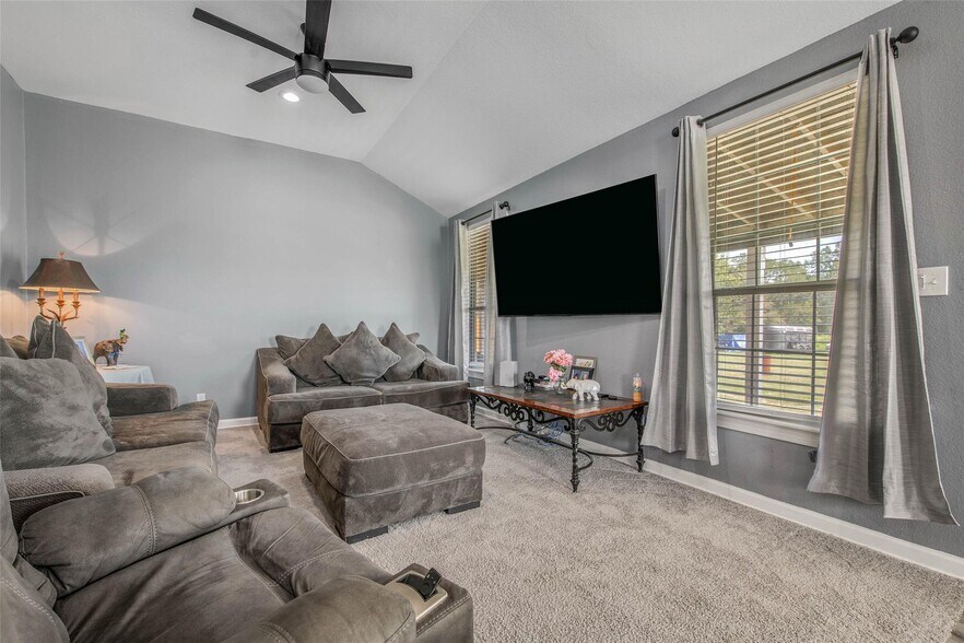 More Photos Of 3876 Hummingbird, Bedias Land For Sale