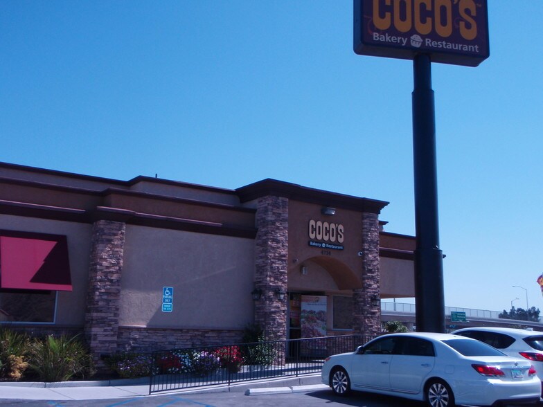 Primary Photo Of 4714 Green River Rd, Corona Restaurant For Lease