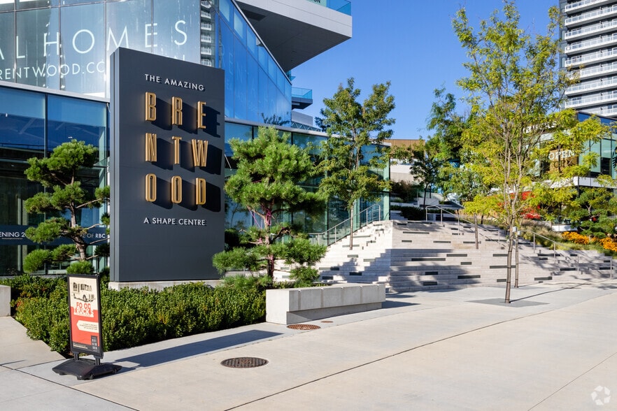 More Photos Of 4567 Lougheed Hwy, Burnaby General Retail For Lease