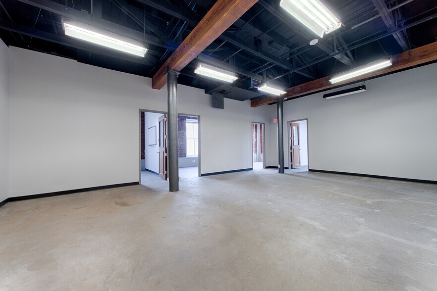 More Photos Of 311 N Market St, Dallas Loft Creative Space For Lease