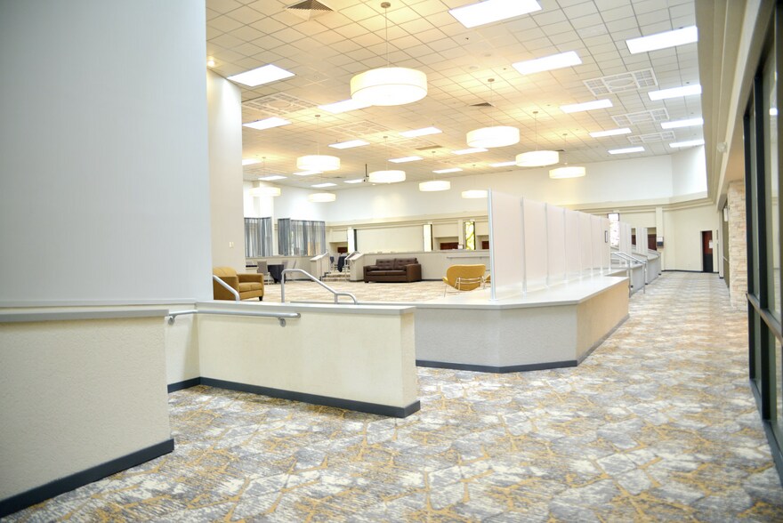 More Photos Of 25425 SW 95th Ave, Wilsonville Hotel For Sale