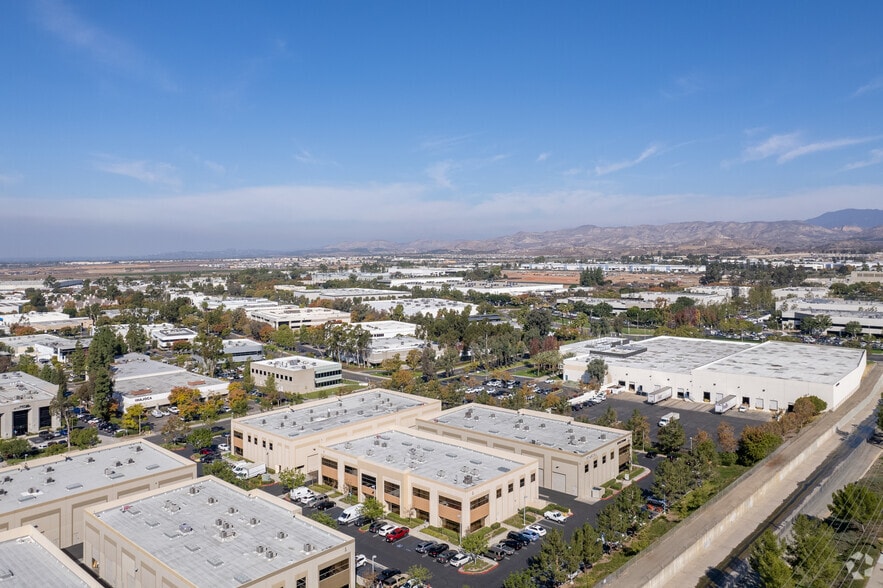 More Photos Of 8 Goodyear, Irvine Unknown For Lease