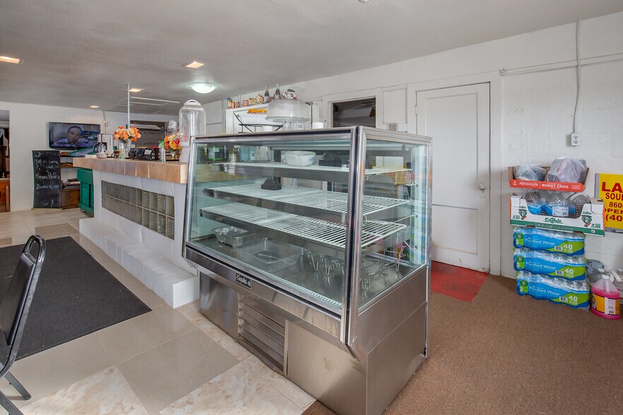 More Photos Of 8604 N Sooner Rd, Oklahoma City Restaurant For Sale