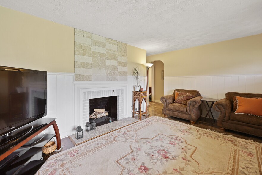 More Photos Of 3904 E Joppa Rd, Nottingham Flex For Sale