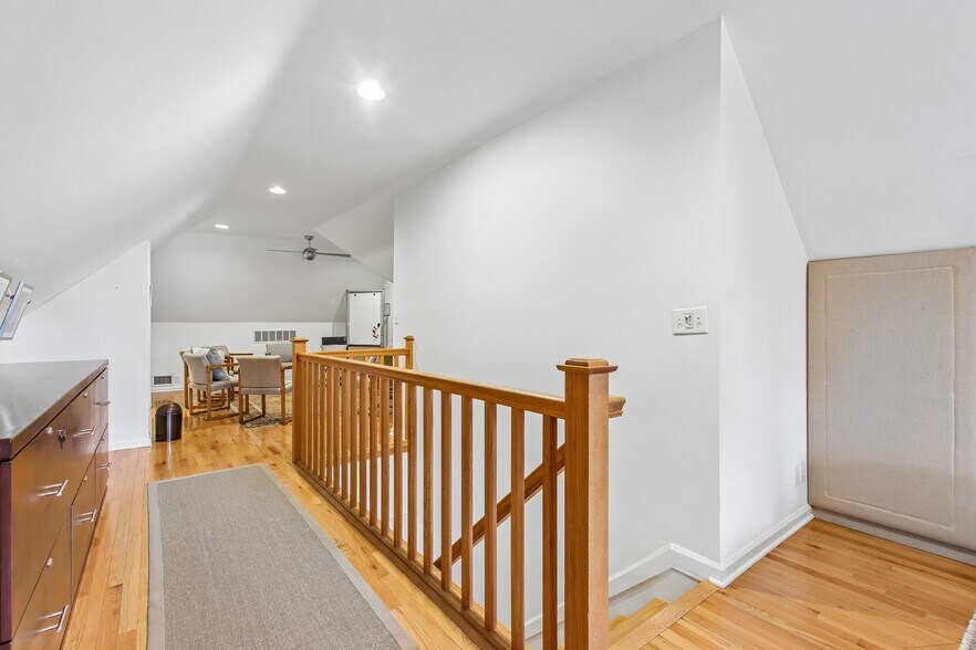 More Photos Of 399 W Main St, Greenwood Office For Sale