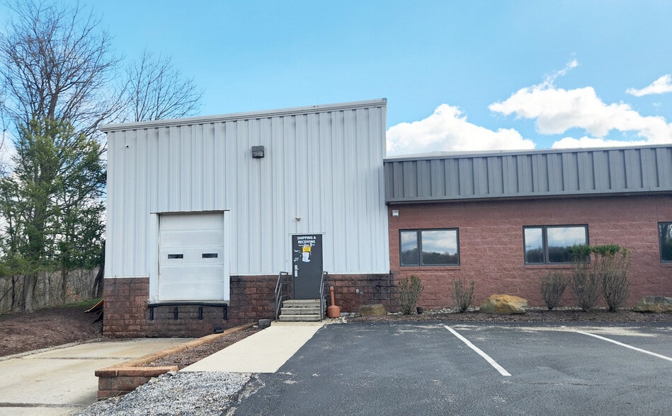 More Photos Of 203 Freedom Dr, Lawrence Warehouse For Lease