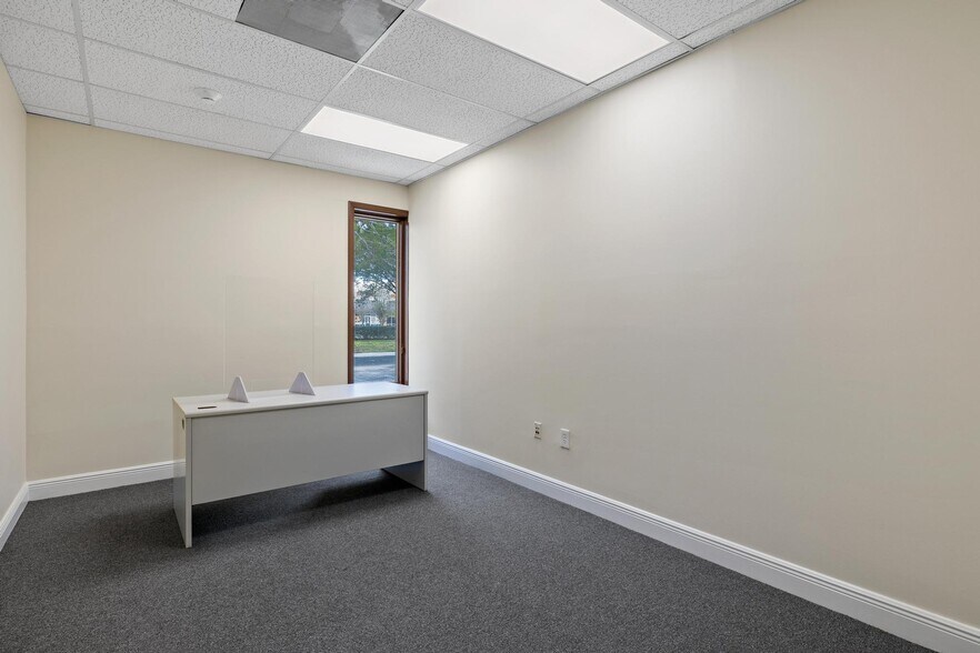More Photos Of 15055 SW 122nd Ave, Miami Office For Sale