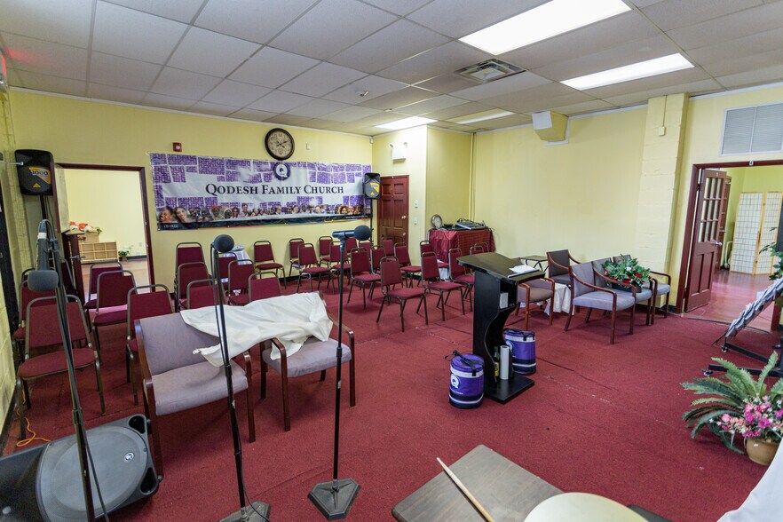 More Photos Of 84-86 Mill St, Paterson Office For Sale