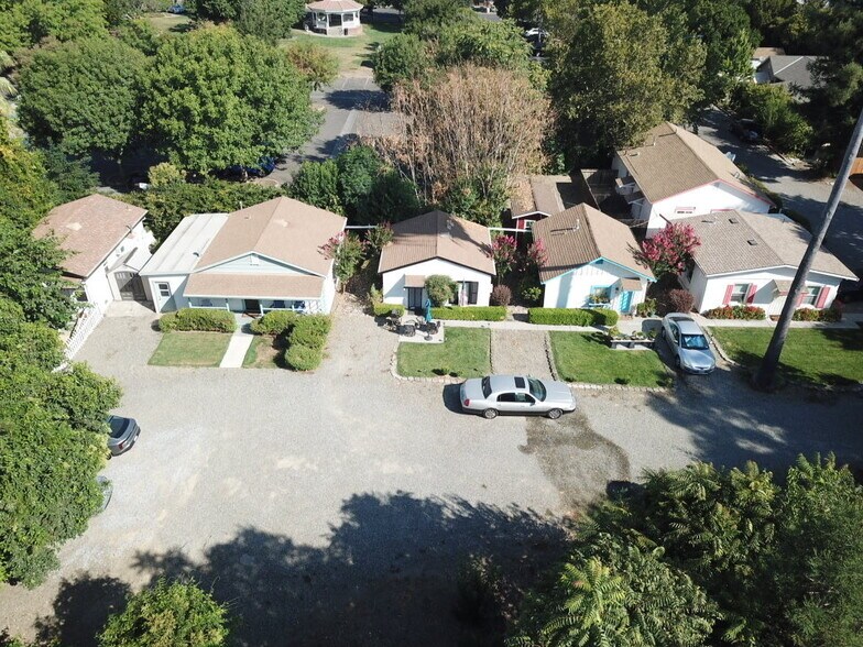 More Photos Of 102 Elliott St, Winters Apartments For Sale