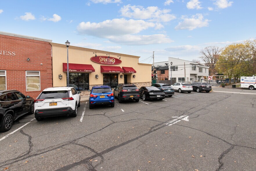 More Photos Of 27-29 Hillside Ave, Williston Park Storefront For Sale