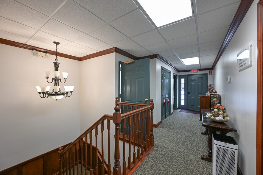 More Photos Of 312 N Cleveland Massillon Rd, Akron Medical For Lease