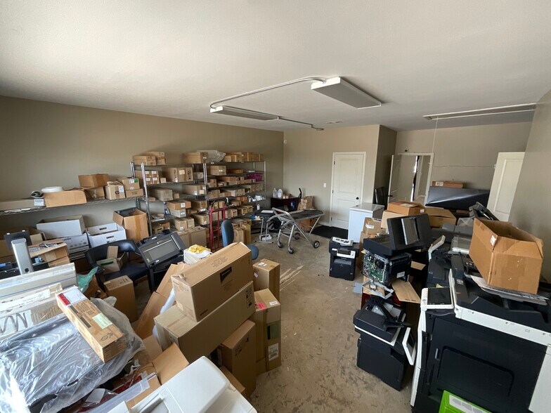 More Photos Of 1619 6th St, Bay City Office For Sale