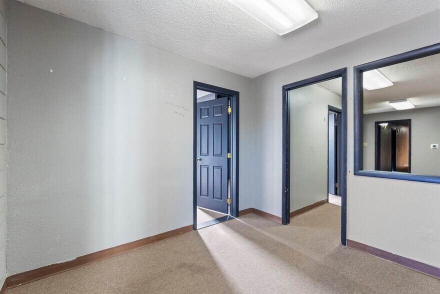 More Photos Of 710-712 S Tejon St, Colorado Springs Office For Sale