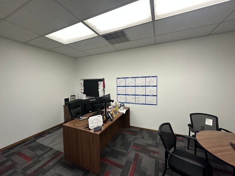 More Photos Of 1220 Janesville Ave, Fort Atkinson Freestanding For Lease