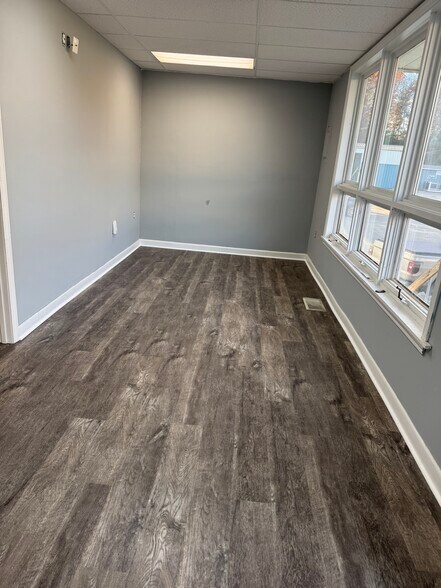 More Photos Of 114 Pembroke St, Kingston Storefront Retail Residential For Sale