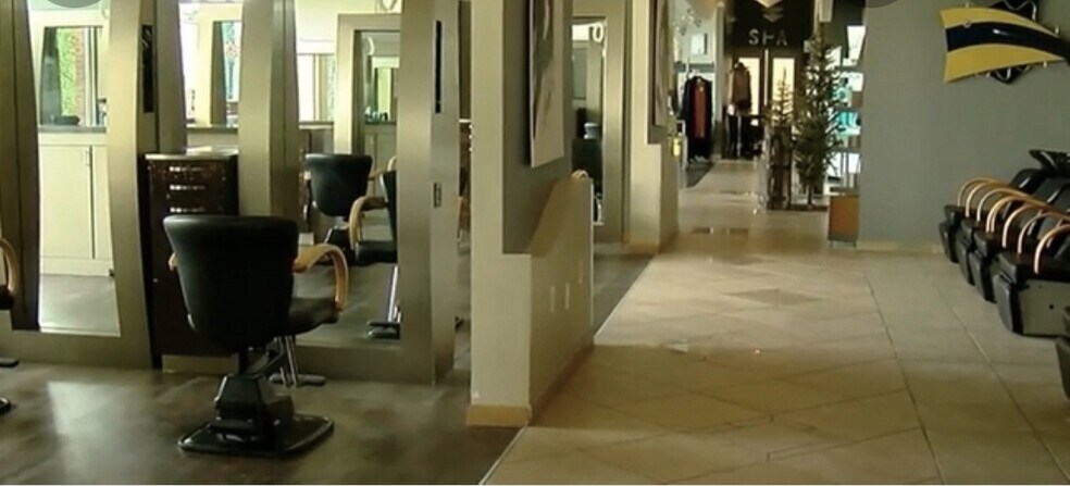 More Photos Of 7535 Burlington Pike, Florence Freestanding For Sale