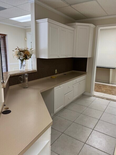 More Photos Of 1847-1865 SE Port St Lucie Blvd, Port Saint Lucie Medical For Sale