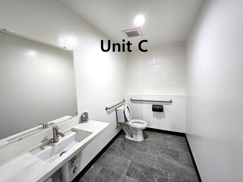 More Photos Of 2225 W Pico Blvd, Los Angeles Freestanding For Lease