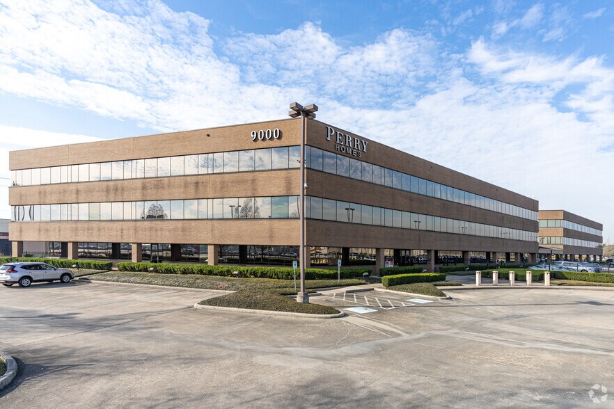 Primary Photo Of 9000 Gulf Fwy, Houston Office For Lease