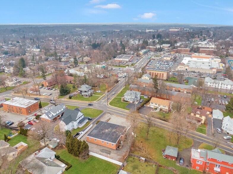 More Photos Of 1 Old Middletown Rd, Pearl River Medical For Lease