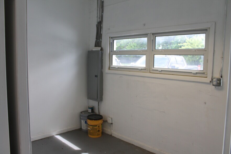 More Photos Of 2122-2128 SW 60th Ter, Miramar Warehouse For Sale