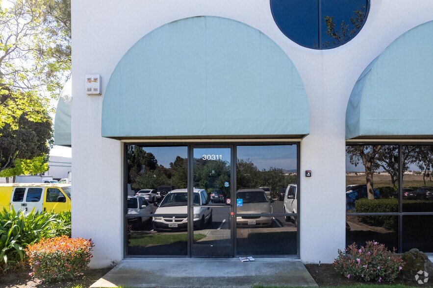 More Photos Of 30200 Whipple Rd, Union City Unknown For Lease