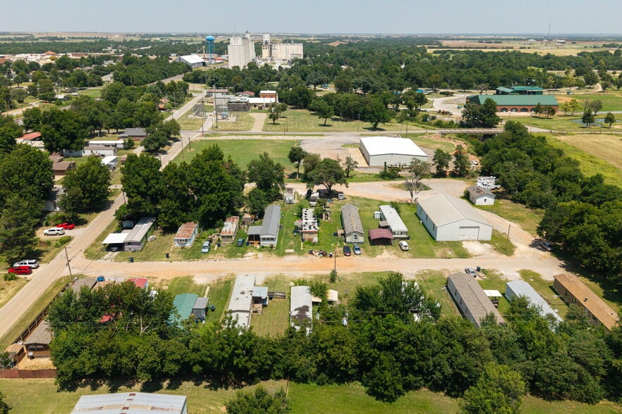 More Photos Of 603 S 3rd St, Kingfisher Manufactured Housing Mobile Home Park For Sale