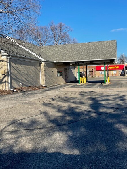 More Photos Of 3635 West Rd, Trenton Bank For Sale