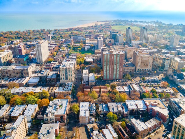 More Photos Of 4704 N Kenmore Ave, Chicago Apartments For Sale
