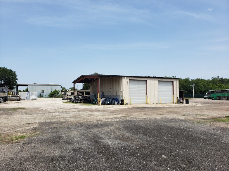 More Photos Of 121-175 Thorpe Rd, Orlando Warehouse For Lease