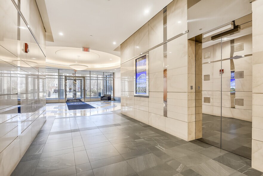 More Photos Of 2550 Wasser Ter, Herndon Office For Sale